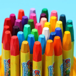 蜡笔生产中石蜡与硬脂酸的核心应用及工艺适配​